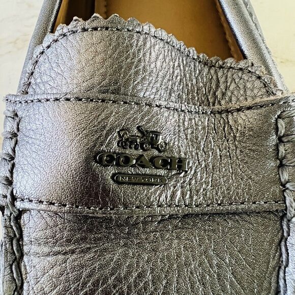 COACH Odette Solid Metallic Black Gray Leather Driver Loafer Black Logo - US 7 - Picture 4 of 8